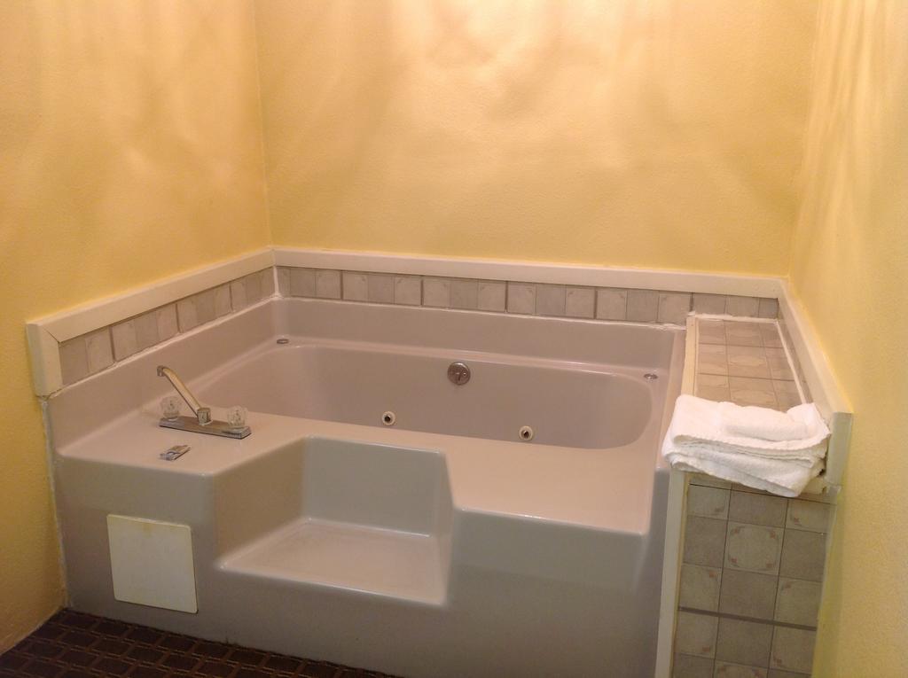 Relax Inn Canton Zewnętrze zdjęcie
